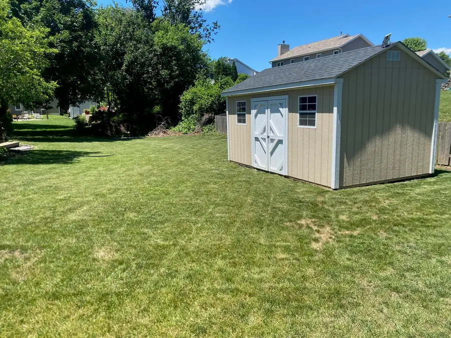 4730 Lockwood Court, Bettendorf, IA 52722 - #3