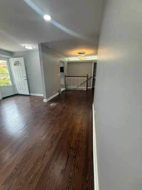 7323 N Damen Avenue, Chicago, IL 60645 - #3