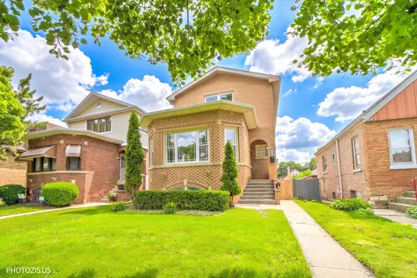 3515 N Oriole Avenue, Chicago, IL 60634