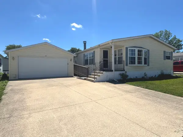 155 Scarlet Drive #155, Manteno, IL 60950