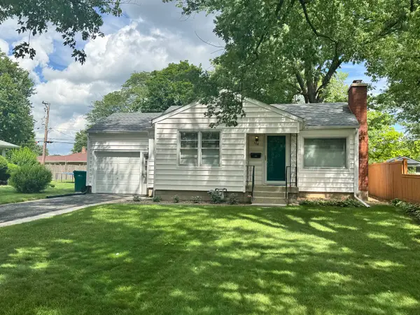 704 Woodlawn Avenue, Joliet, IL 60435