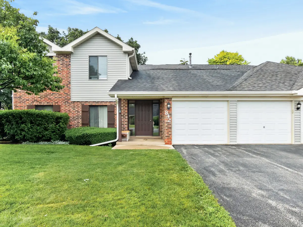 842 N Cross Creek Drive #A1, Roselle, IL 60172 - #1