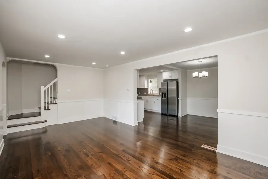 10048 S Saint Lawrence Avenue, Chicago, IL 60628 - #2