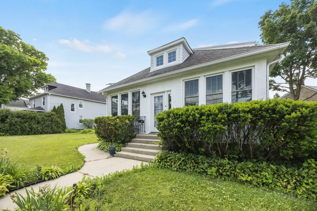 239 Burchell Avenue, Highwood, IL 60040 - #1
