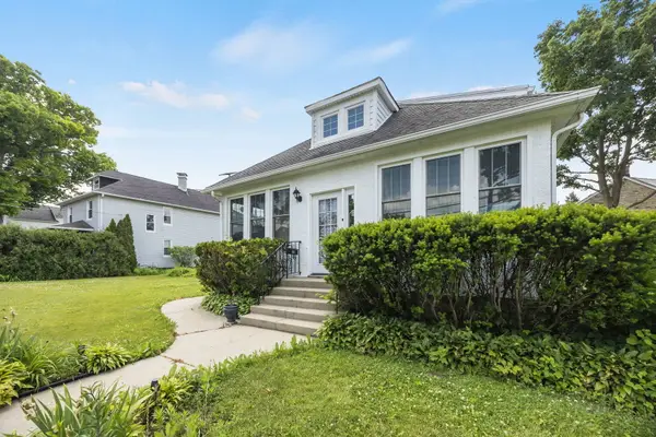 239 Burchell Avenue, Highwood, IL 60040