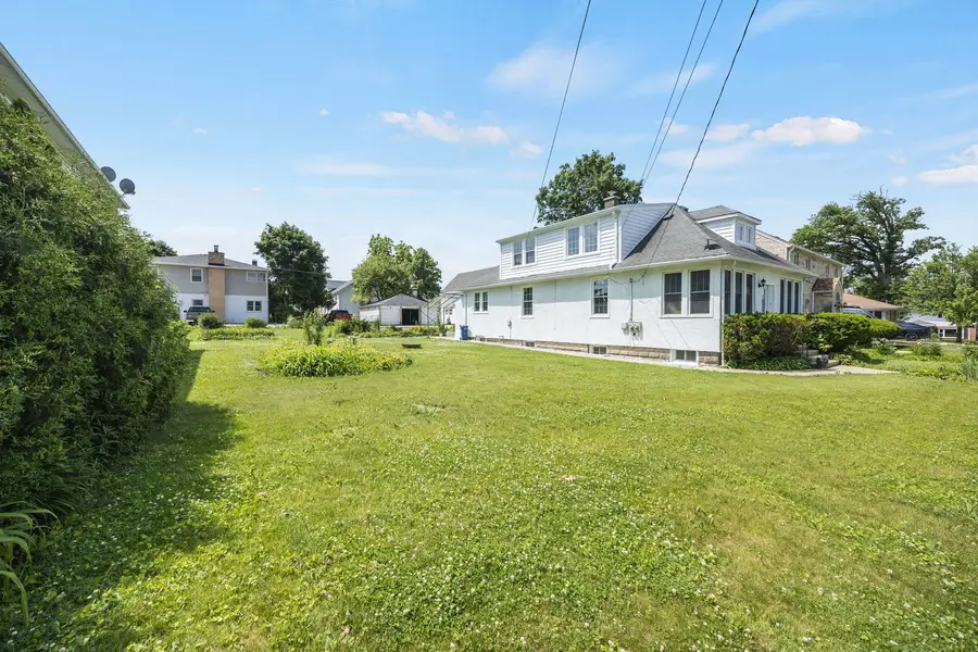 239 Burchell Avenue, Highwood, IL 60040 - #2