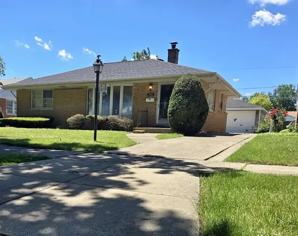 1978 Spruce Avenue, Des Plaines, IL 60016