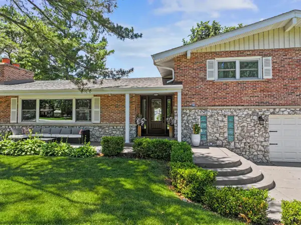 328 Windsor Lane, Inverness, IL 60010