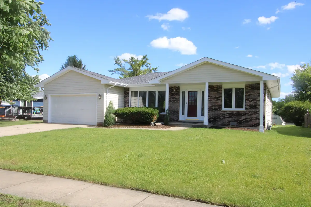5111 Springdale Lane, McHenry, IL 60050 - #1