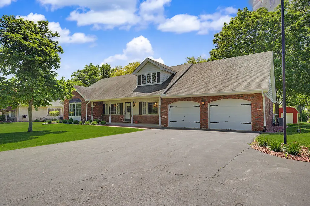 24364 S Volbrecht Road, Crete, IL 60417 - #1