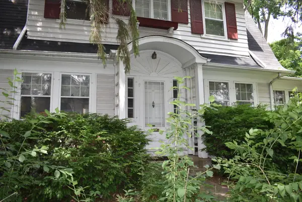 306 N Maple Avenue, Elmhurst, IL 60126