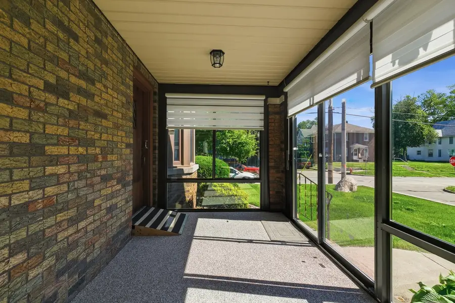 1301 15th Street A Street, Moline, IL 61265 - #3