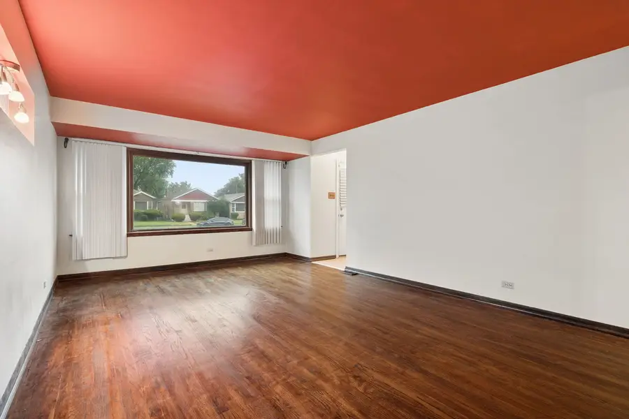 9 E 144th Street, Riverdale, IL 60827 - #3