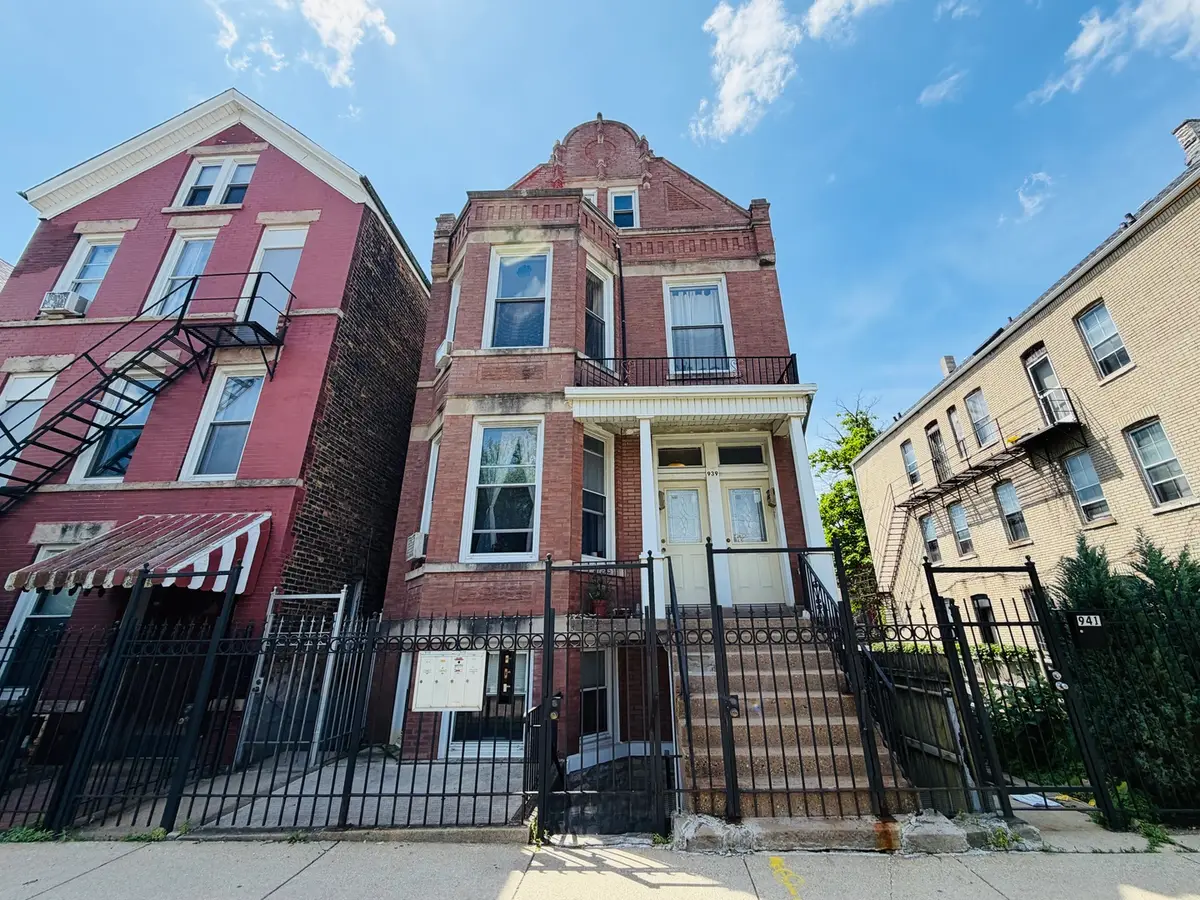 939 W 32nd Street, Chicago, IL 60608 - #1