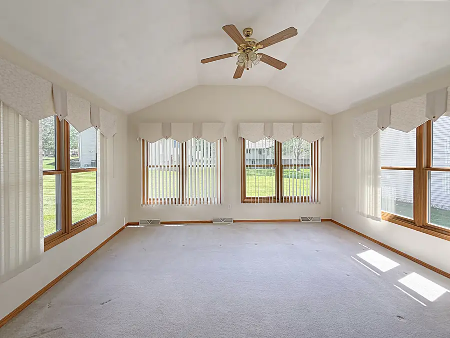 1909 Comanche Court #11, Freeport, IL 61032 - #3