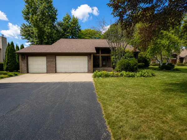 38222 N Golf Lane Drive, Wadsworth, IL 60083
