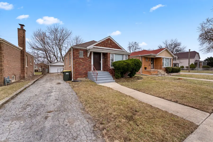 13904 S Tracy Avenue, Riverdale, IL 60827 - #2