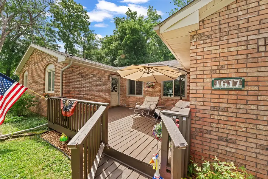 1617 Lake Shore Drive, Mahomet, IL 61853 - #3