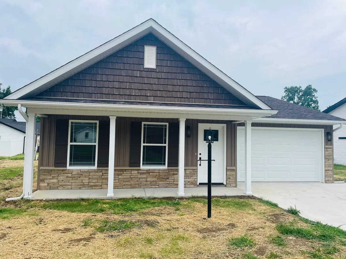 1501 B N Russell Street, Marion, IL 62959 - #1