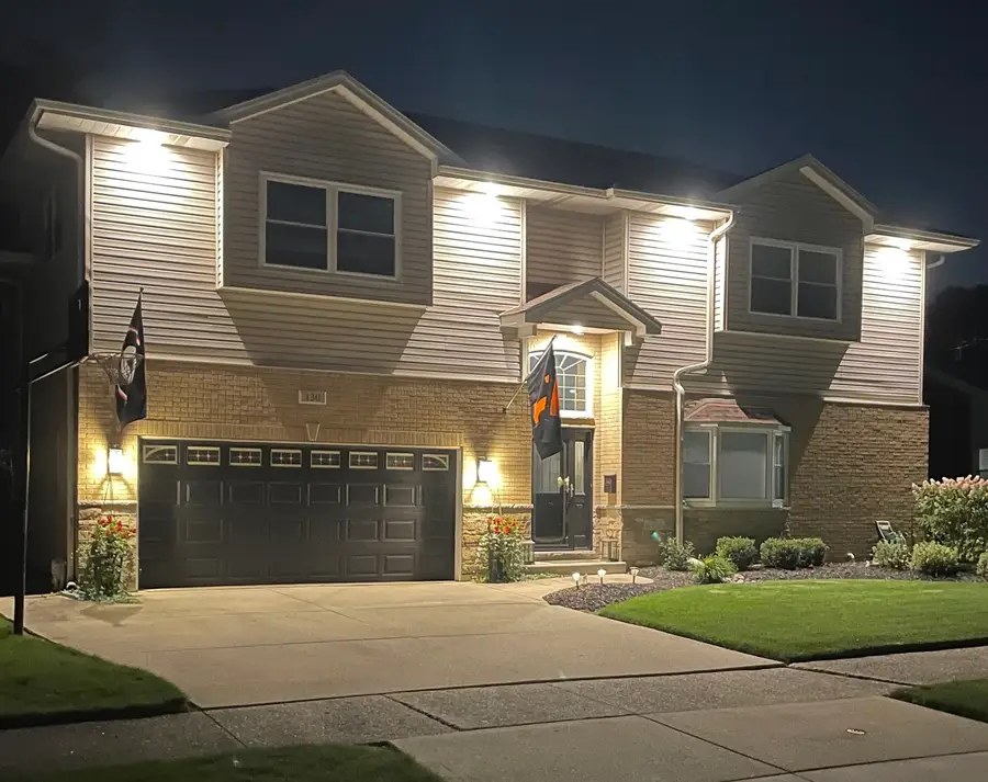 130 S Elm Tree Lane, Elmhurst, IL 60126 - #2