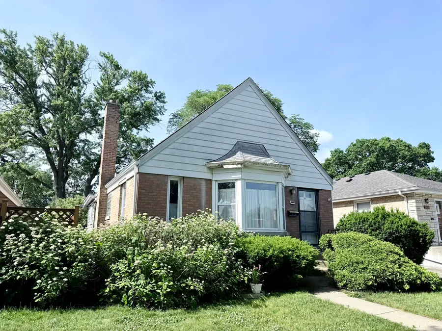 7607 W Hortense Avenue, Chicago, IL 60631 - #2