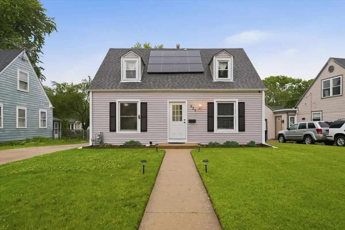 525 Sunset Drive, Elgin, IL 60123 - #1