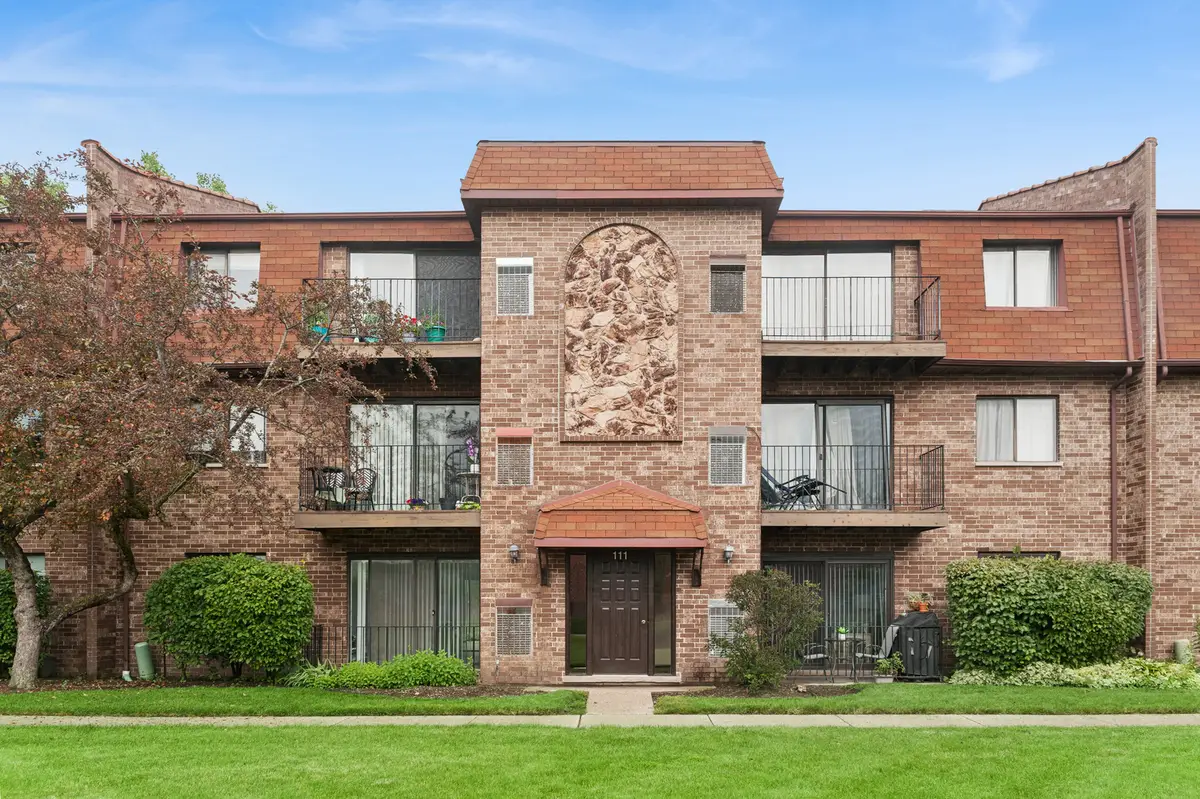 111 W Brandon Court #E33, Palatine, IL 60067 - #1