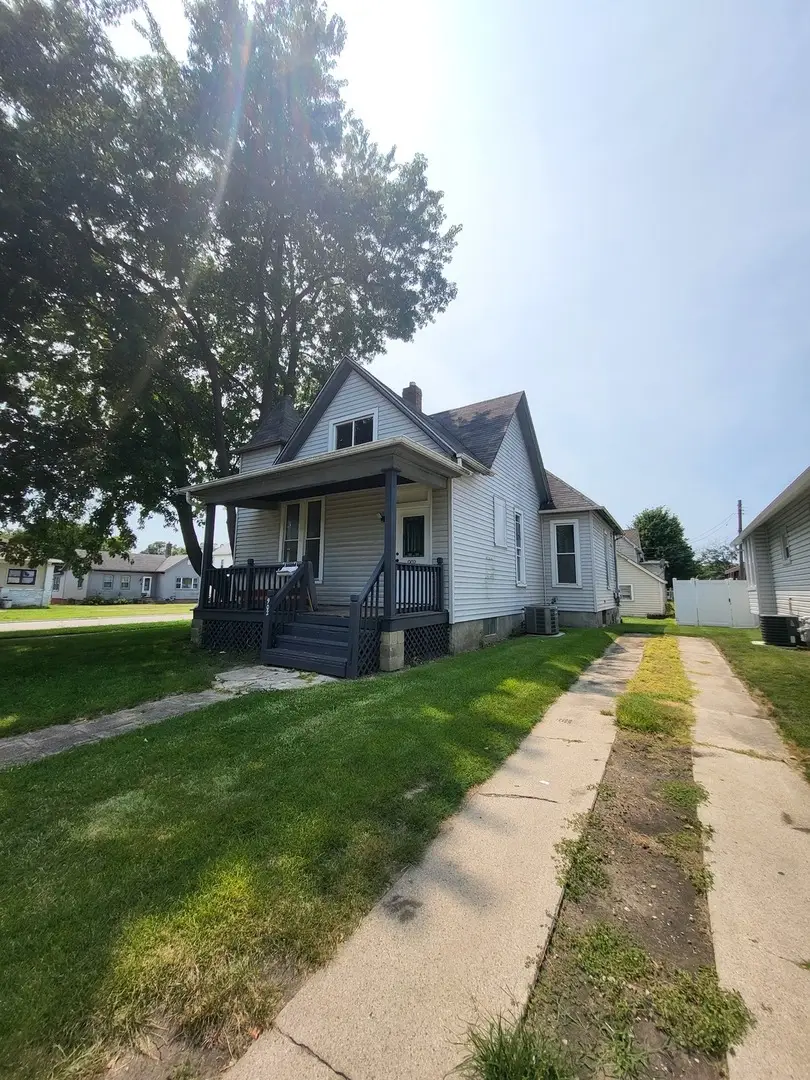 902 Madison Street, Streator, IL 61364 - #3