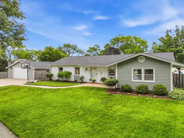 927 E Sayles Drive, Palatine, IL 60074