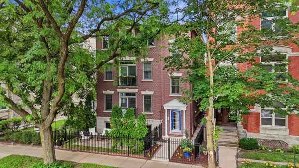 3131 N Racine Avenue #3, Chicago, IL 60657