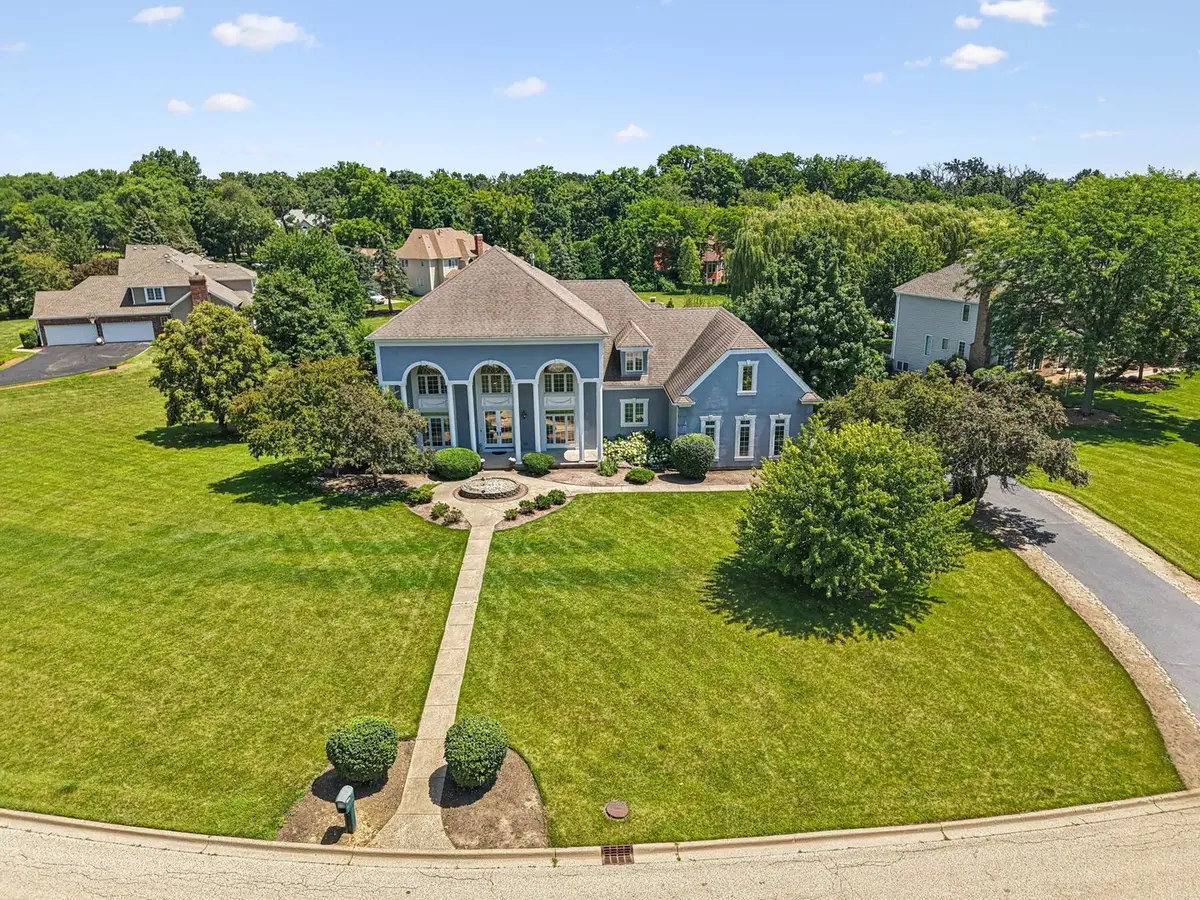 6605 Oakwood Manor Drive, Crystal Lake, IL 60012 - #1