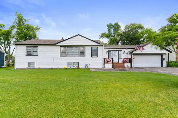 6918 Parkside Avenue, Countryside, IL 60525