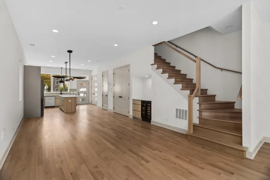 6637 S Evans Avenue, Chicago, IL 60637 - #3