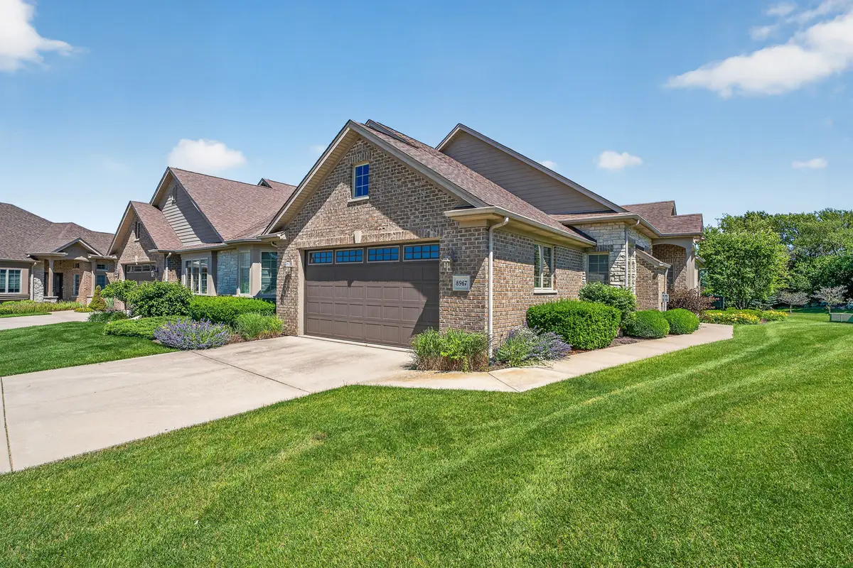 8967 Holland Harbor Circle, Frankfort, IL 60423 - #1