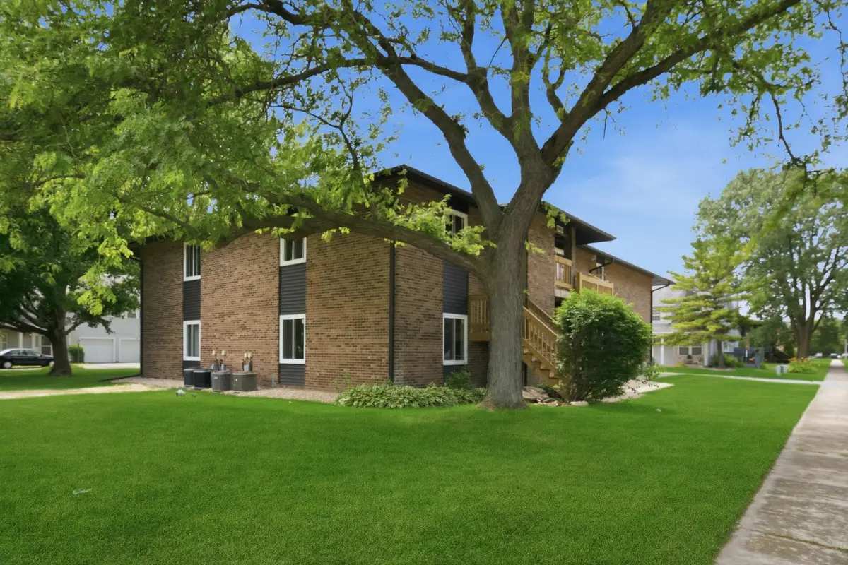 19409 Oakwood Avenue #19409, Country Club Hills, IL 60478 - #1