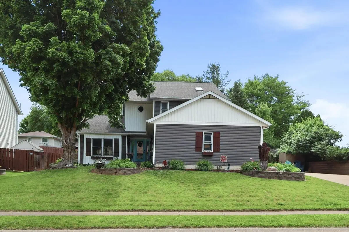 4367 Winston Place, Bettendorf, IA 52722 - #1