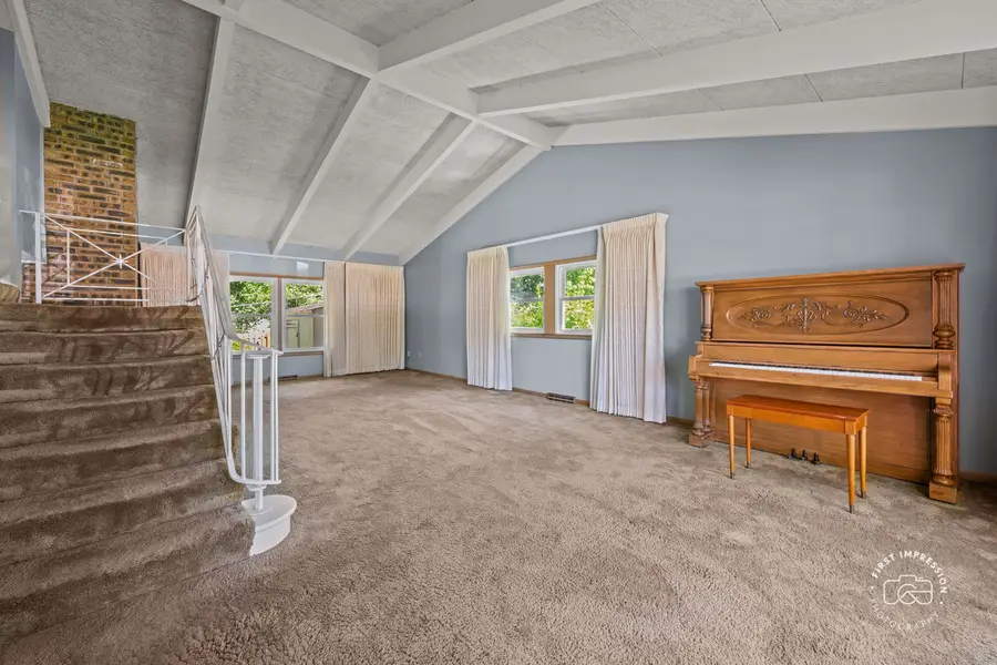 877 N Fordham Avenue, Aurora, IL 60506 - #3