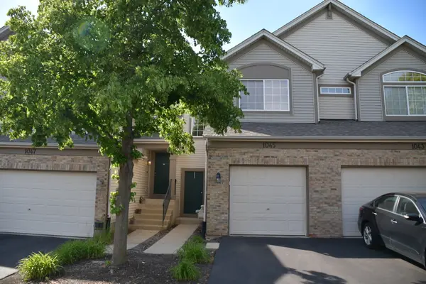 1045 Woodview Court, Aurora, IL 60502