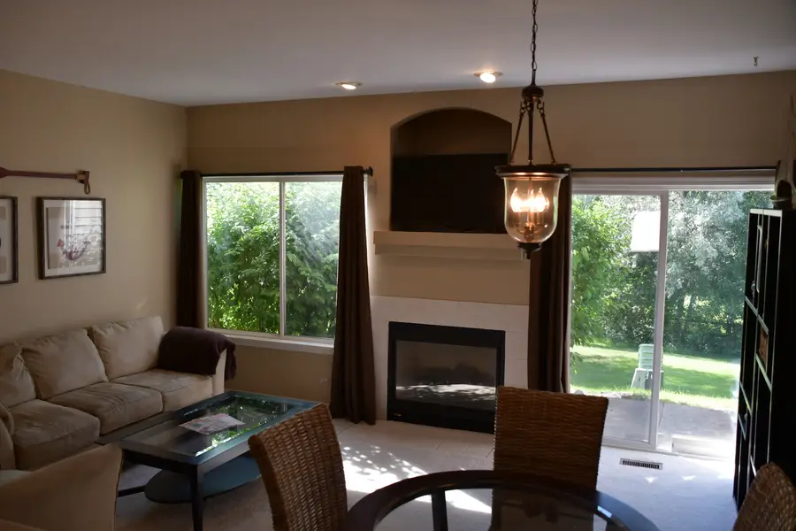 1045 Woodview Court, Aurora, IL 60502 - #3