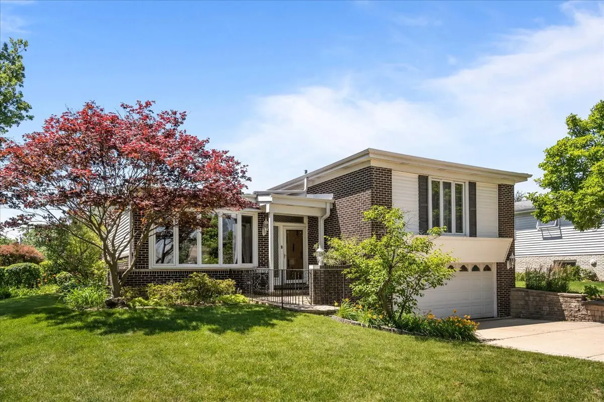 7615 Arcadia Street, Morton Grove, IL 60053 - #1
