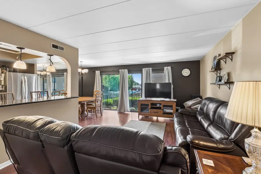9111 S Roberts Road #7C, Hickory Hills, IL 60457 - #2