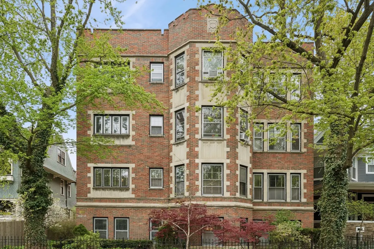 5618 S Blackstone Avenue S #2, Chicago, IL 60637 - #1