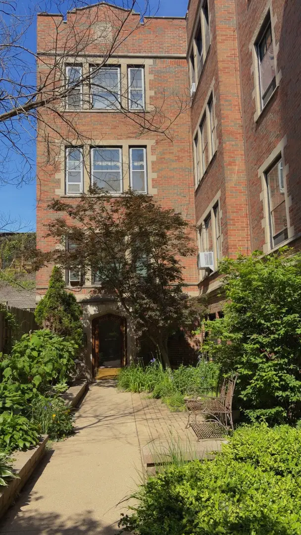 5618 S Blackstone Avenue S #2, Chicago, IL 60637 - #2