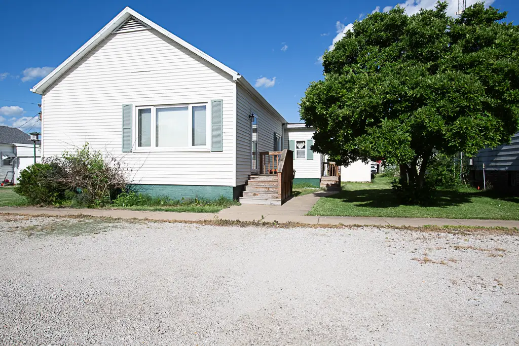 122 S Cedar Street, Toluca, IL 61369 - #1