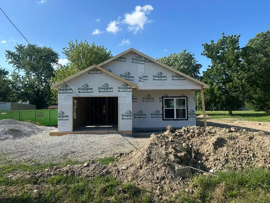 322 W Franklin Street, Du Quoin, IL 62832 - #2