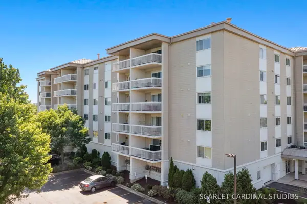 2020 Saint Regis Drive #508, Lombard, IL 60148