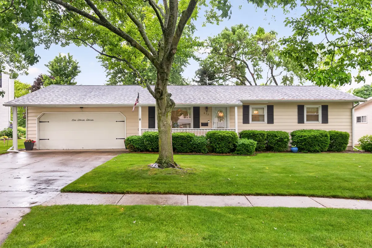 633 Emmert Drive, Sycamore, IL 60178 - #1