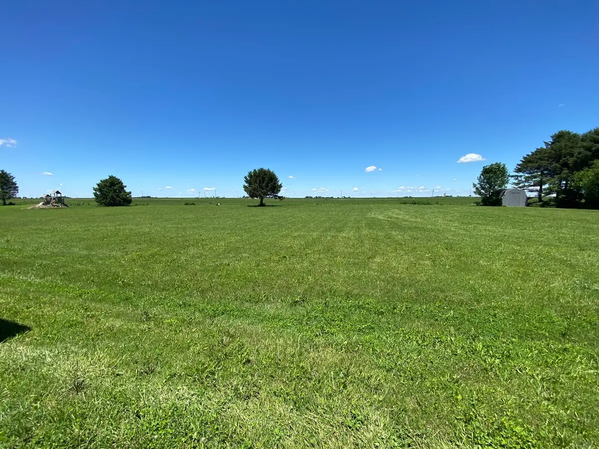 100 W Ririe Place, Flanagan, IL 61740 - #1
