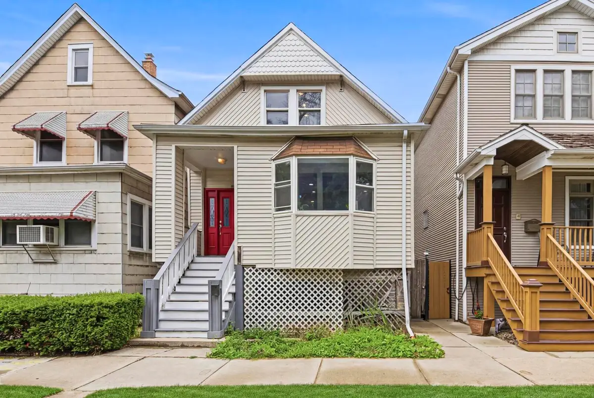 2446 W Pensacola Avenue, Chicago, IL 60618 - #1