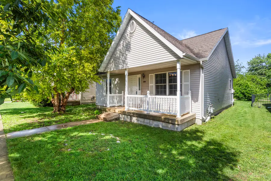 1304 S Abercorn, Urbana, IL 61802 - #2